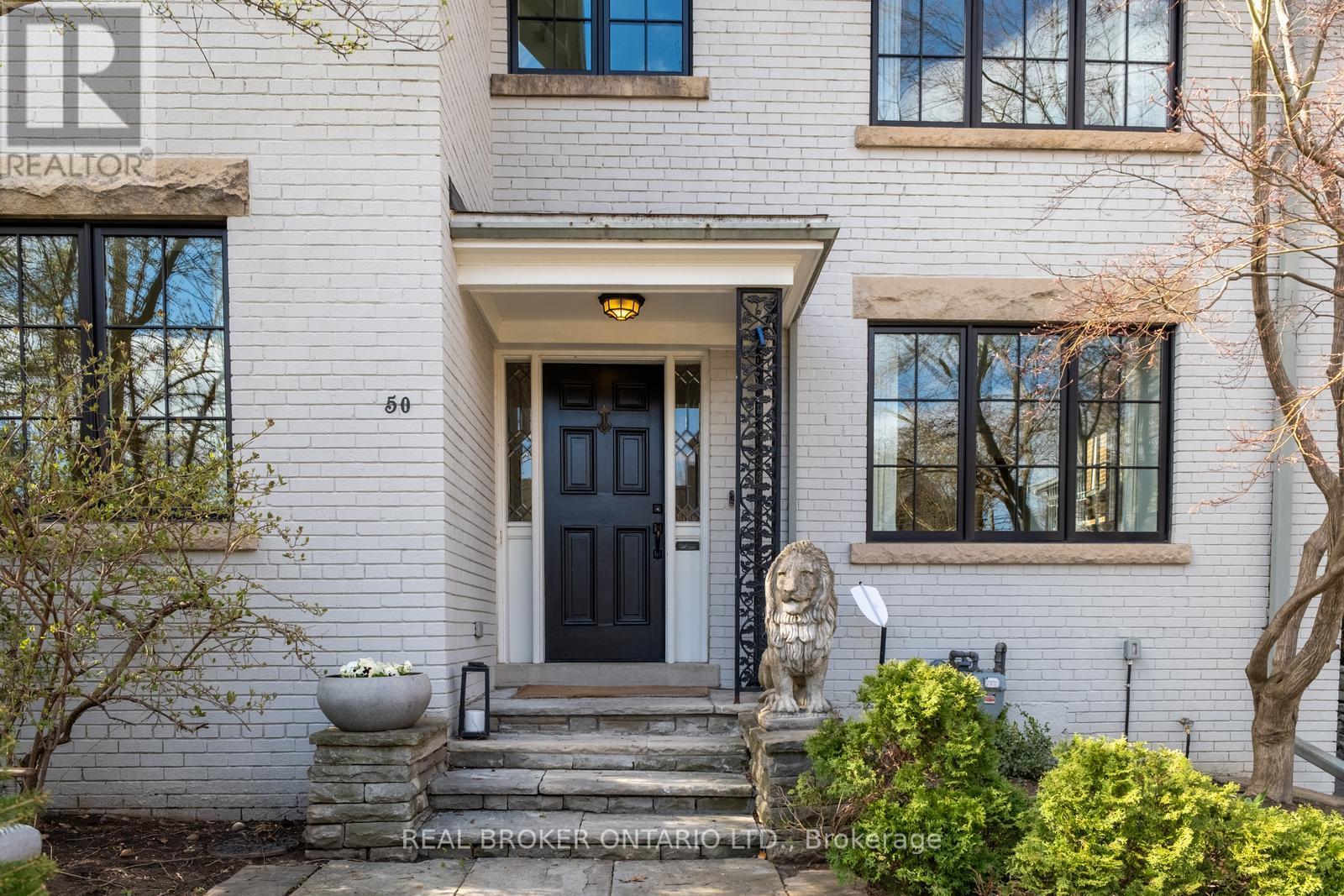 50 Poplar Plains Crescent, Toronto, Ontario  M4V 1E8 - Photo 2 - C13031686