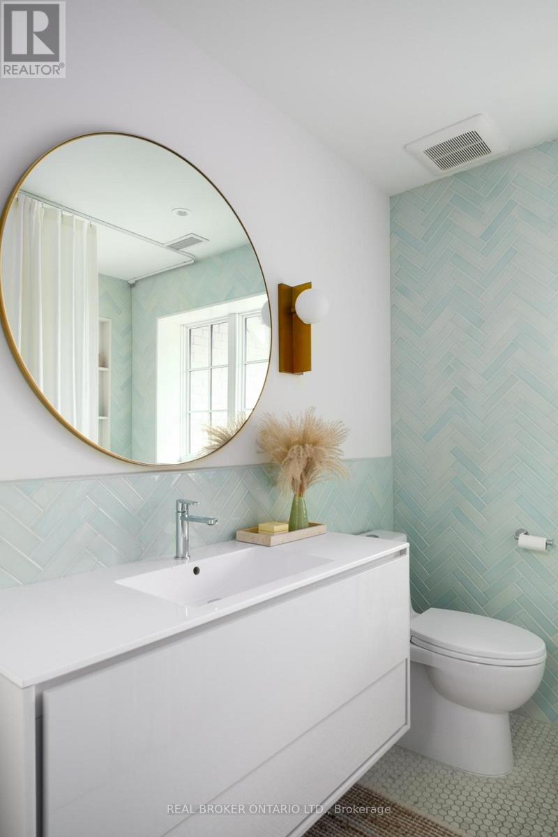 50 Poplar Plains Crescent, Toronto, Ontario  M4V 1E8 - Photo 38 - C13031686