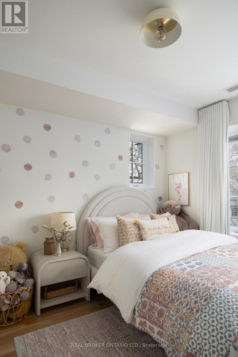 50 Poplar Plains Crescent, Toronto, Ontario  M4V 1E8 - Photo 39 - C13031686