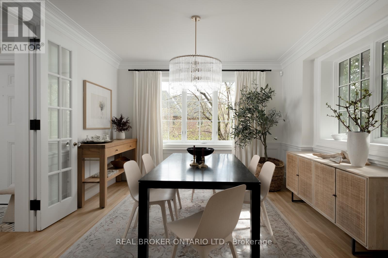 50 Poplar Plains Crescent, Toronto, Ontario  M4V 1E8 - Photo 4 - C13031686