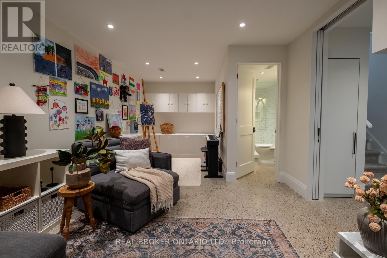 50 Poplar Plains Crescent, Toronto, Ontario  M4V 1E8 - Photo 41 - C13031686