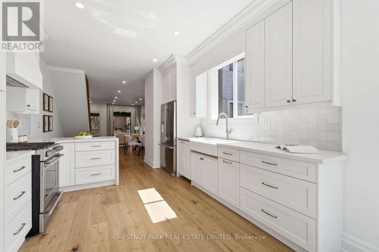 430 Jones Avenue, Toronto, Ontario  M4J 3G3 - Photo 13 - E13031602