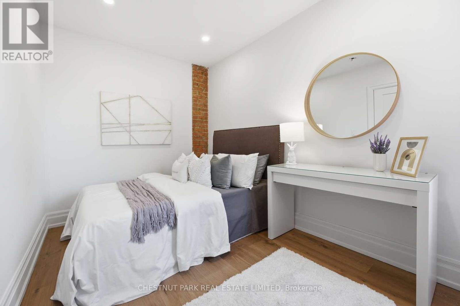 430 Jones Avenue, Toronto, Ontario  M4J 3G3 - Photo 14 - E13031602