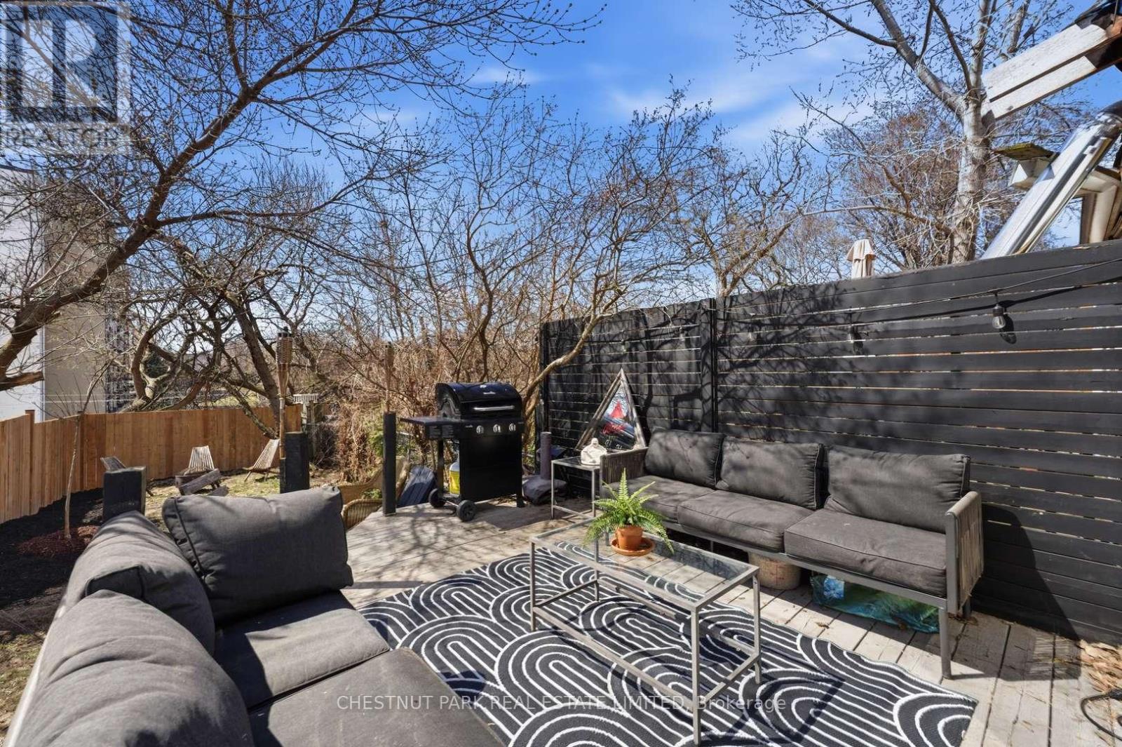 430 Jones Avenue, Toronto, Ontario  M4J 3G3 - Photo 21 - E13031602