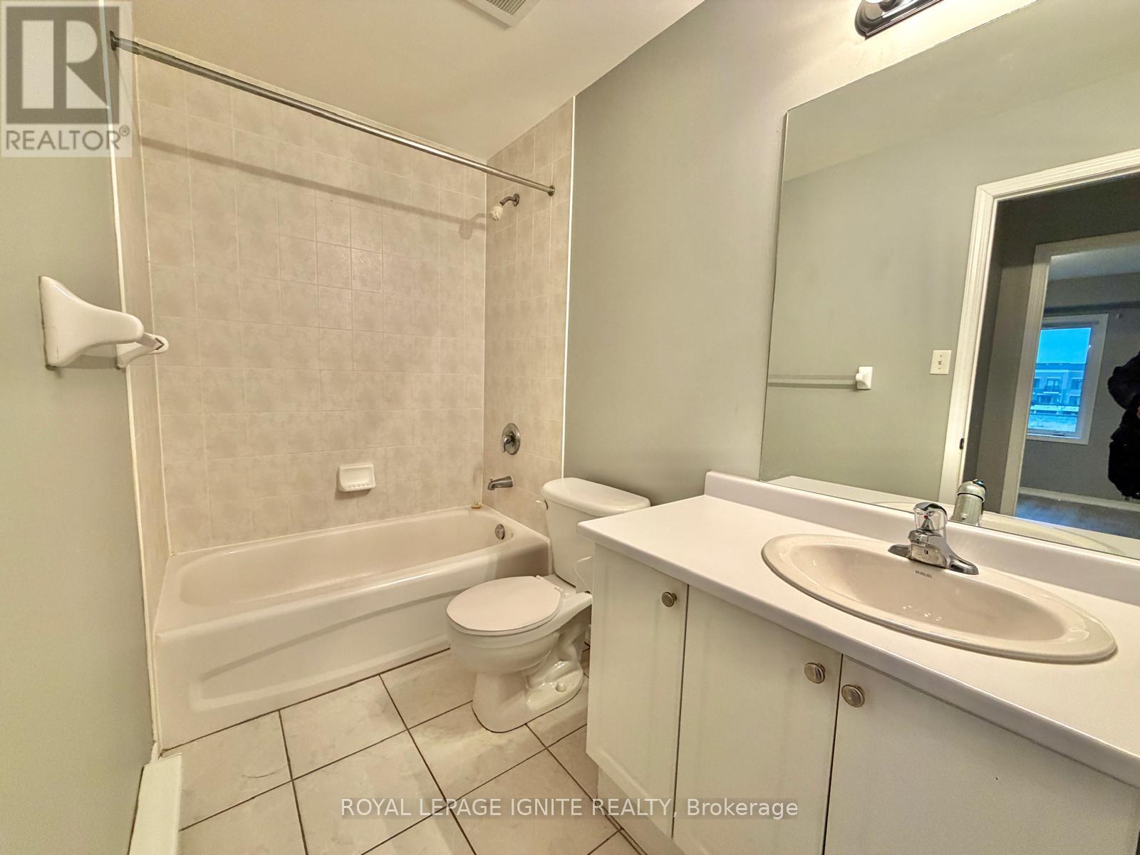 304 - 128 Aspen Springs Drive, Clarington, Ontario  L1C 0G9 - Photo 20 - E13031698