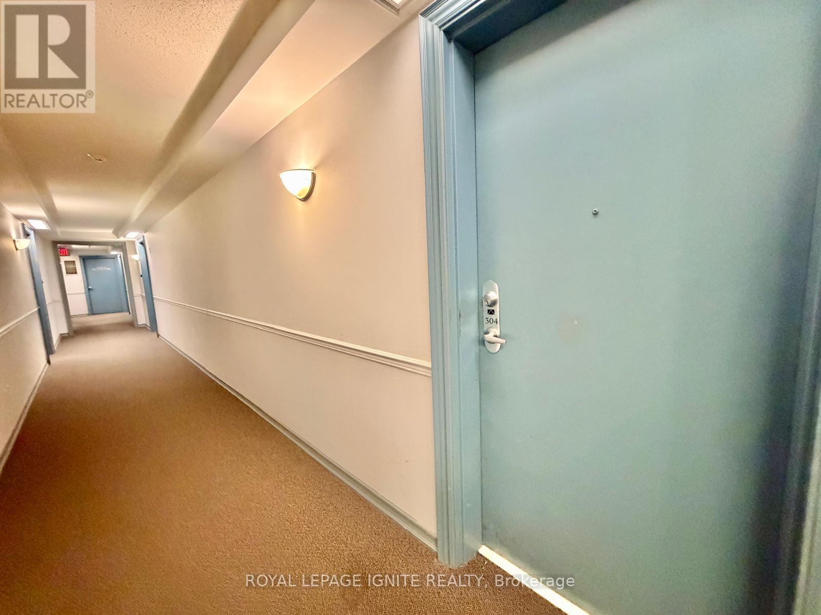 304 - 128 Aspen Springs Drive, Clarington, Ontario  L1C 0G9 - Photo 4 - E13031698