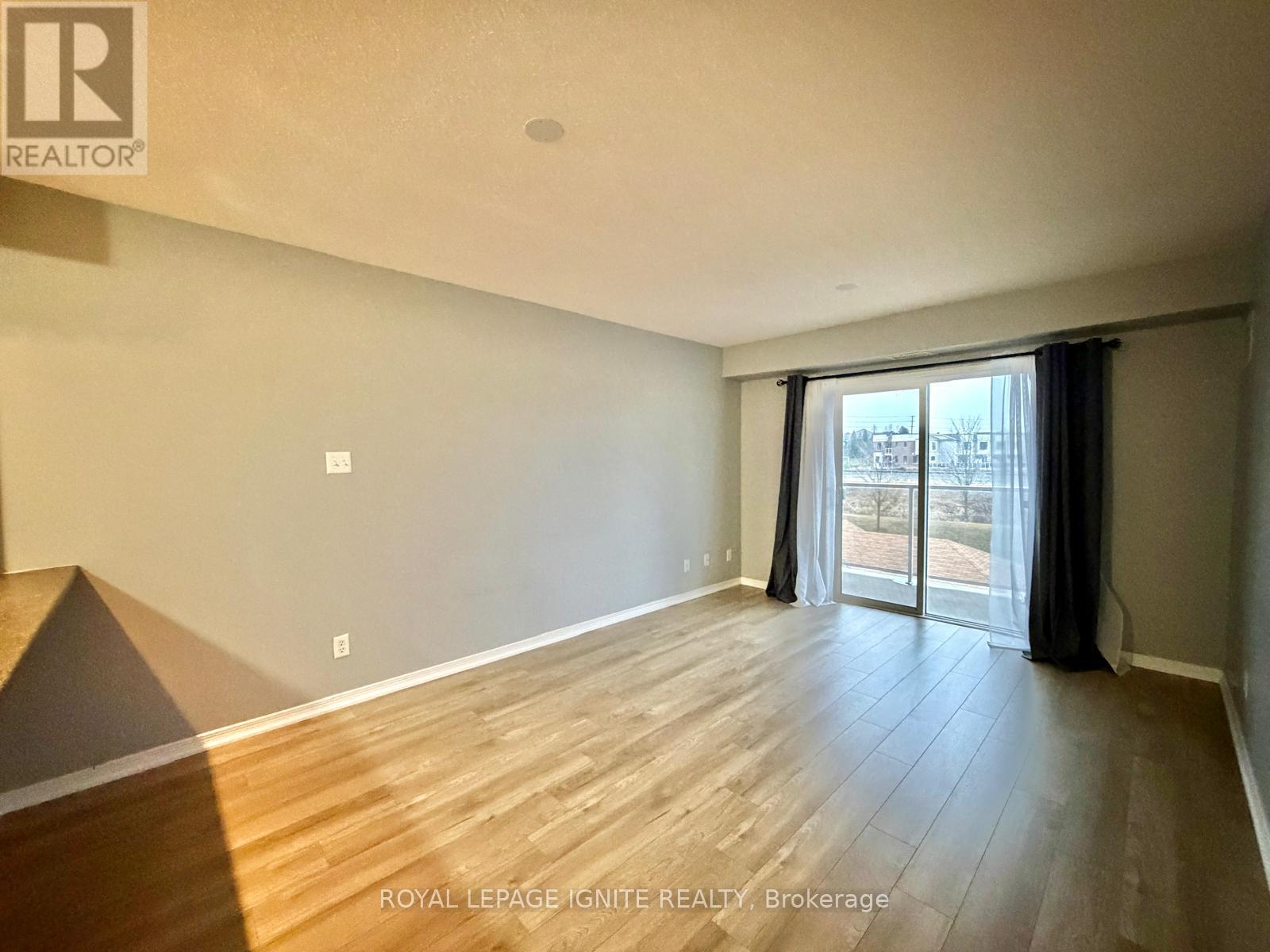 304 - 128 Aspen Springs Drive, Clarington, Ontario  L1C 0G9 - Photo 7 - E13031698