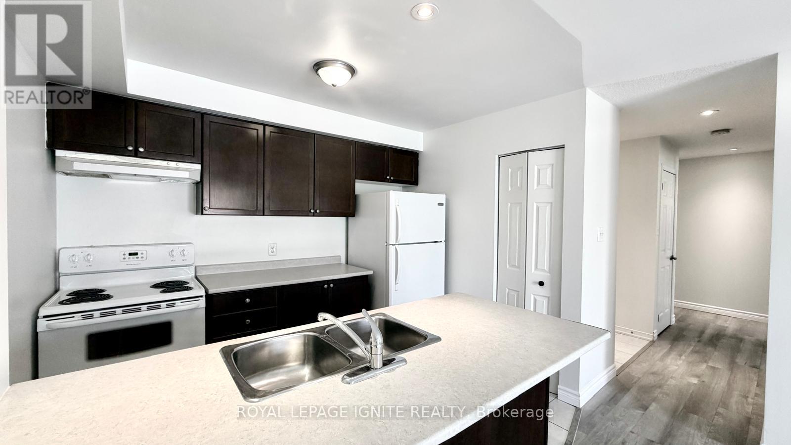 105 - 128 Aspen Springs Drive, Clarington, Ontario  L1C 0G9 - Photo 9 - E13031718