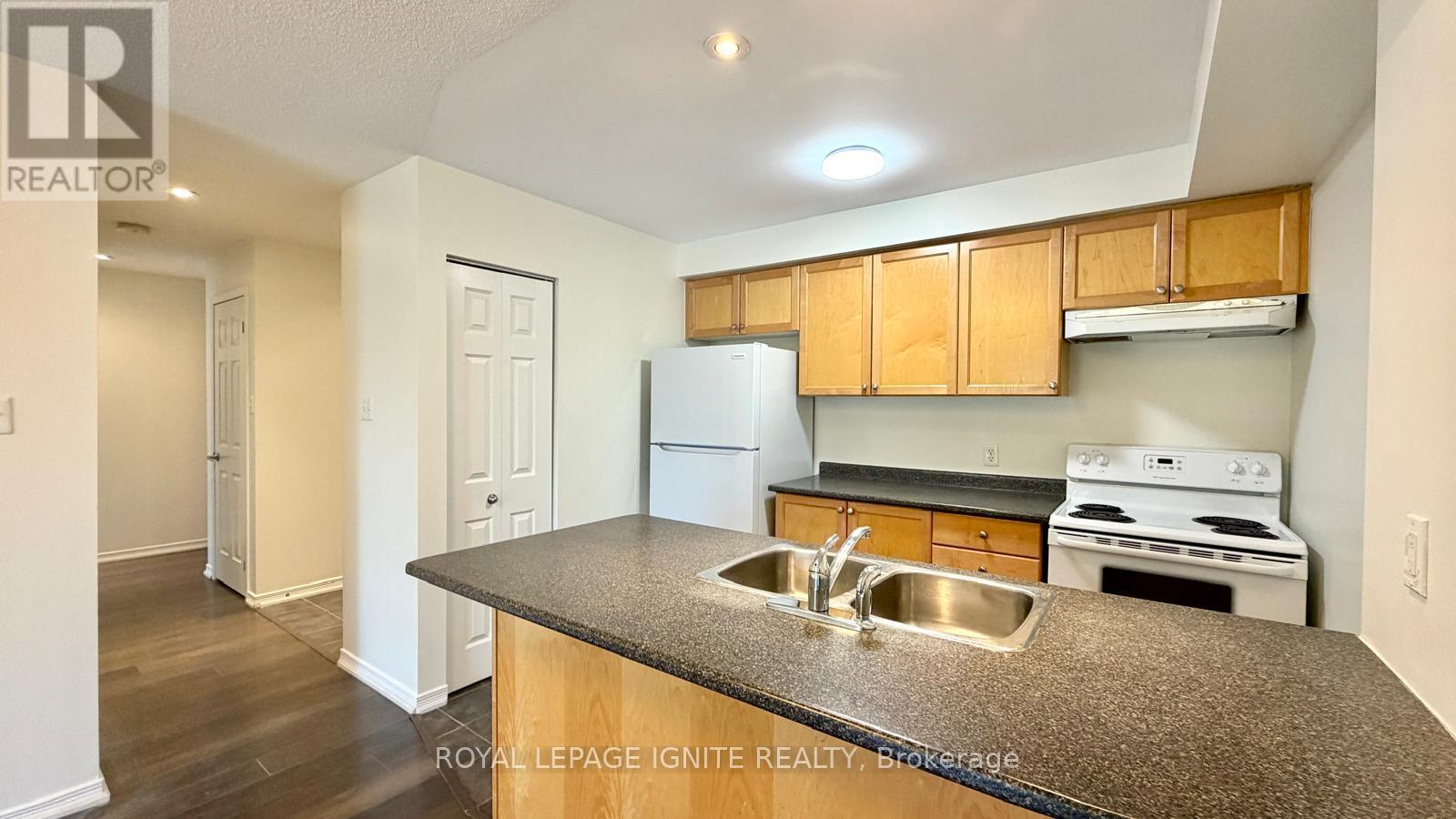 310 - 128 Aspen Springs Drive, Clarington, Ontario  L1C 0G9 - Photo 10 - E13031730