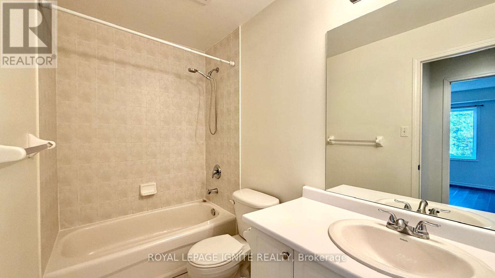 310 - 128 Aspen Springs Drive, Clarington, Ontario  L1C 0G9 - Photo 13 - E13031730