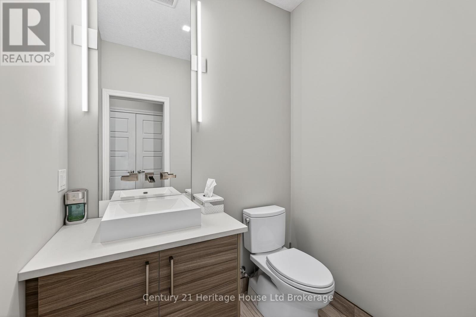 349 Masters Drive, Woodstock, Ontario  N4T 0L2 - Photo 9 - X13031590