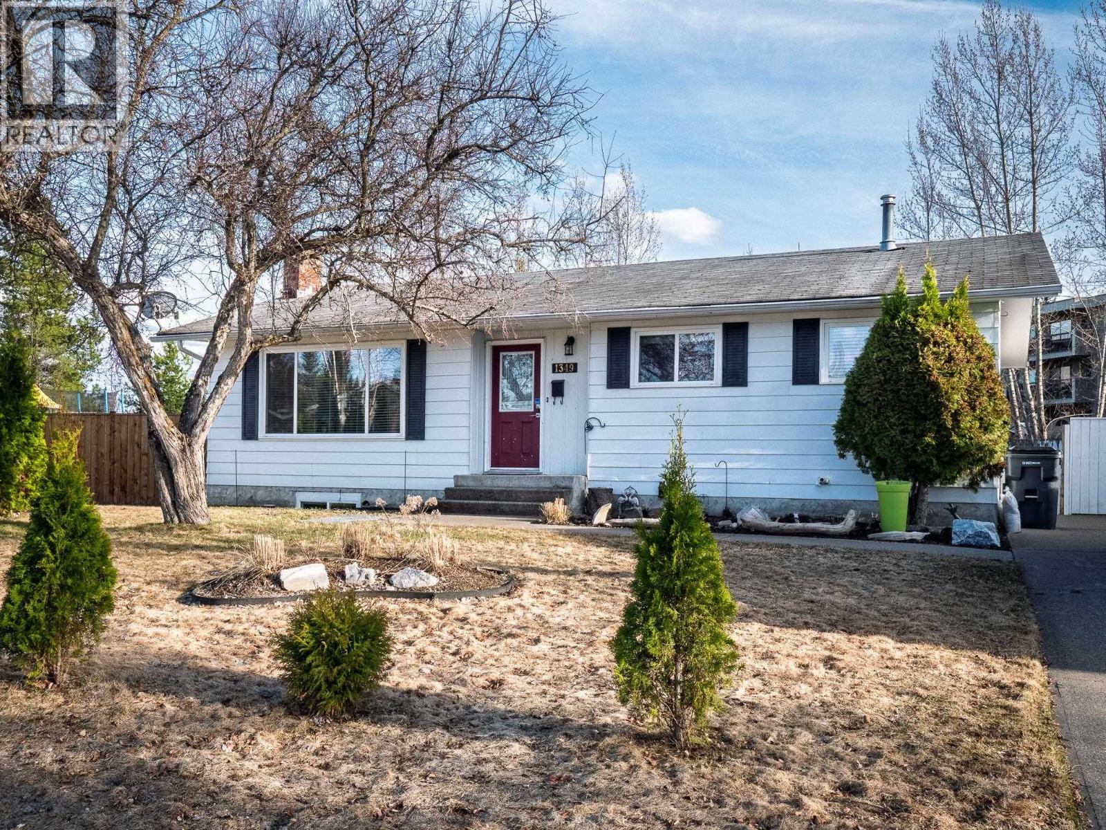 1349 Genevieve Crescent, Prince George, British Columbia  V2M 4K5 - Photo 2 - R3114676