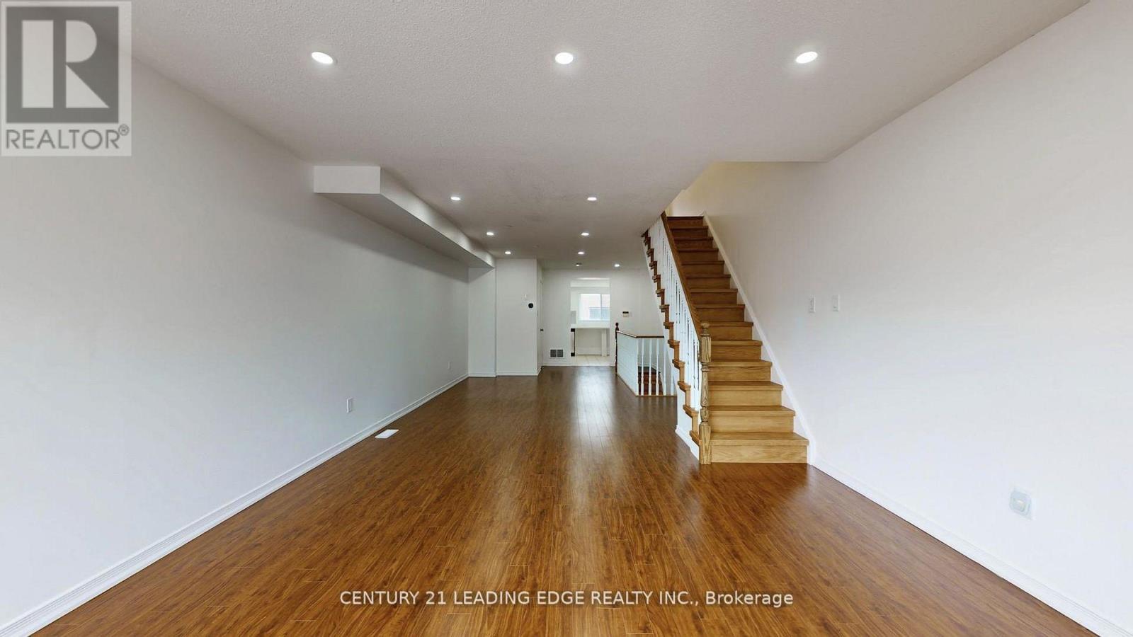 38 Rumi Crescent, Toronto, Ontario  M4A 2X6 - Photo 13 - C13031662