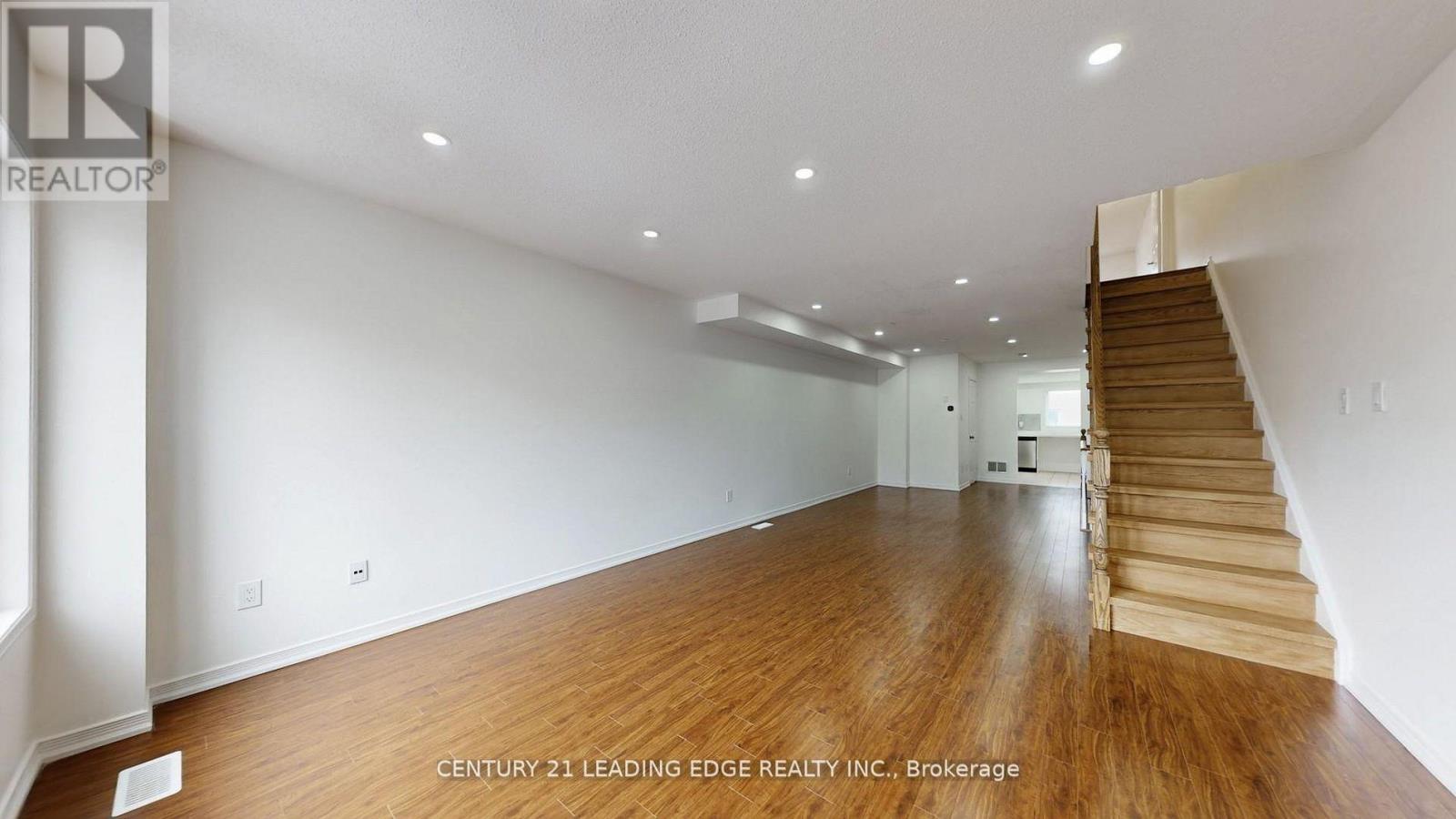 38 Rumi Crescent, Toronto, Ontario  M4A 2X6 - Photo 10 - C13031662