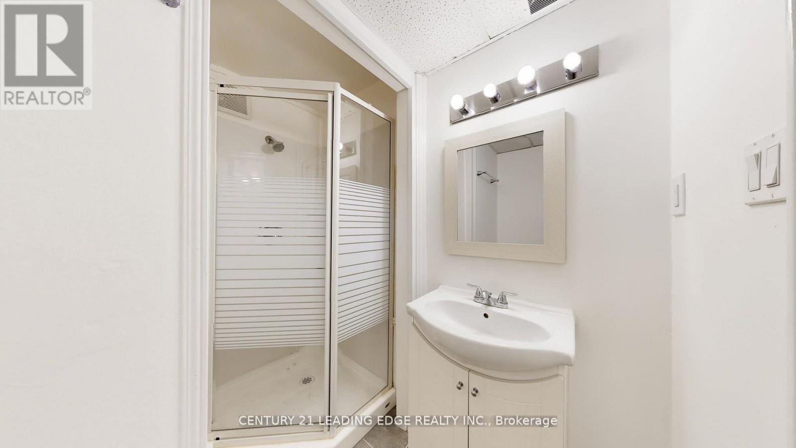 38 Rumi Crescent, Toronto, Ontario  M4A 2X6 - Photo 29 - C13031662