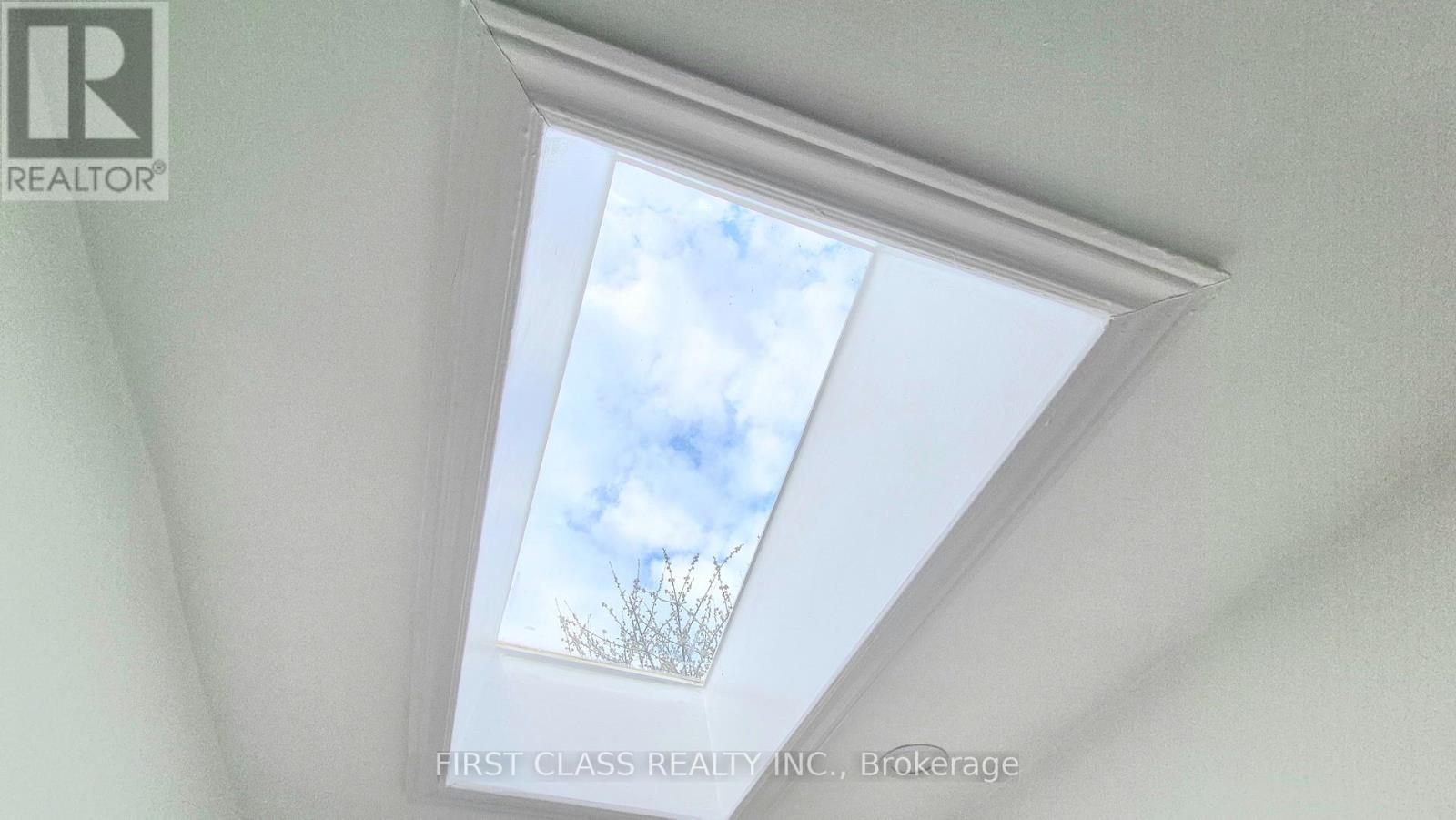 356 Wallace Avenue, Toronto, Ontario  M6P 3P2 - Photo 22 - W13028384