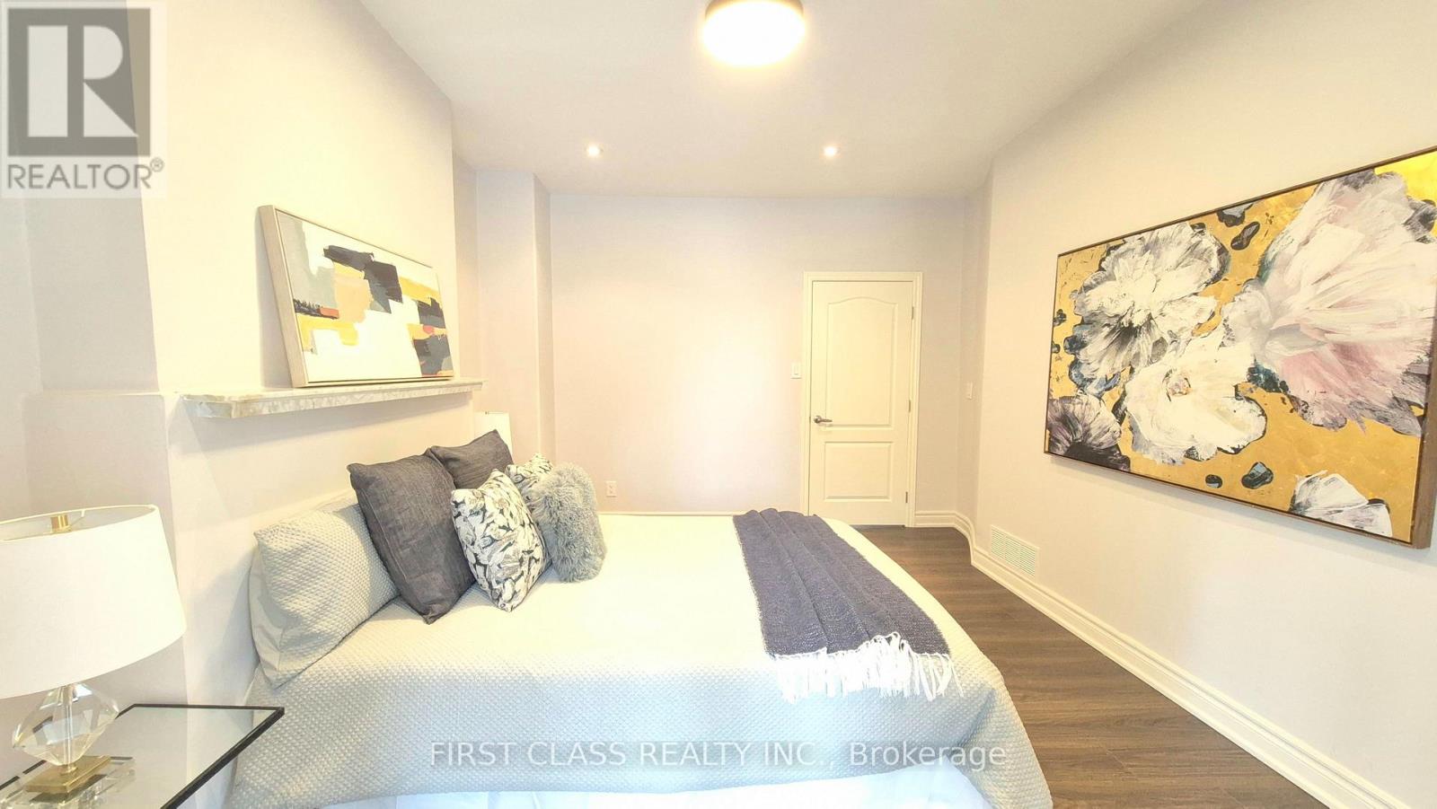 356 Wallace Avenue, Toronto, Ontario  M6P 3P2 - Photo 9 - W13028384