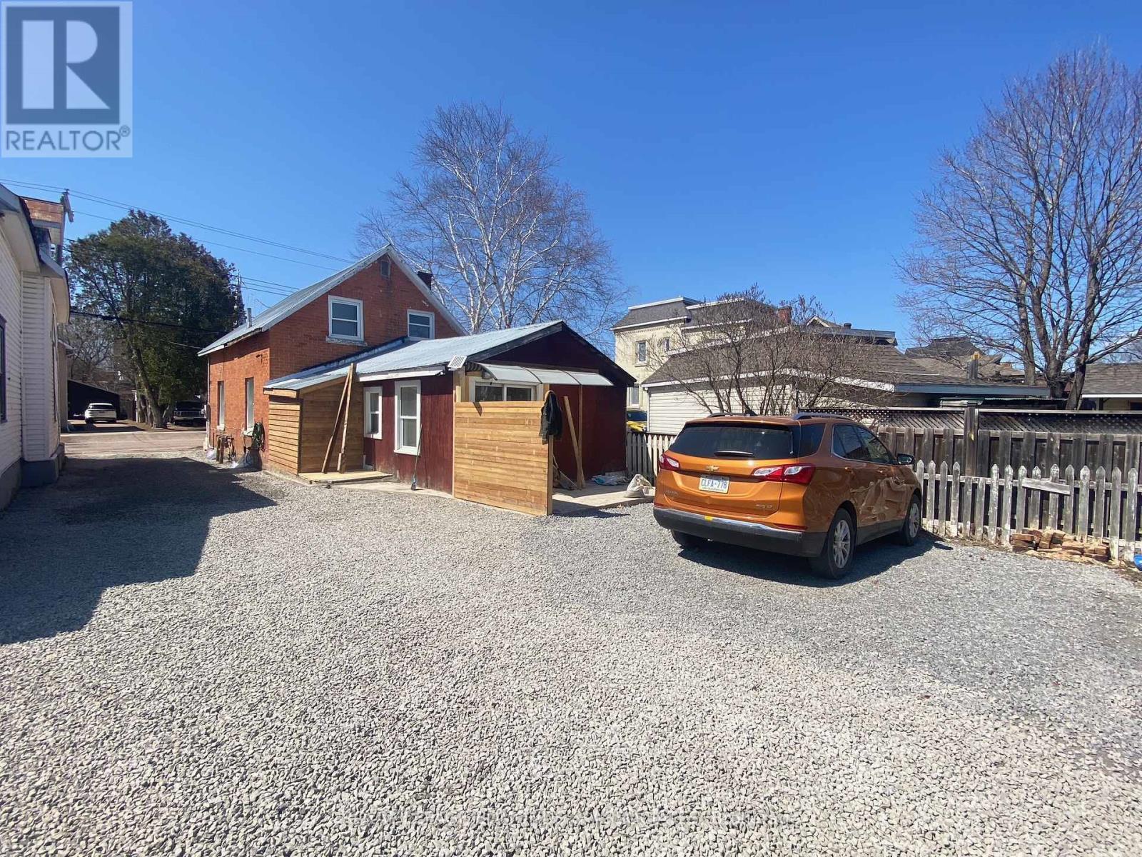 375 Christie Street S, Pembroke, Ontario  K8A 4R8 - Photo 3 - X12860332