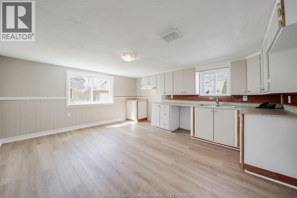 1057 Oak Avenue, Kingsville, Ontario  N9Y 3T6 - Photo 10 - 26008502