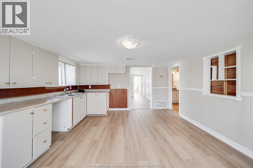 1057 Oak Avenue, Kingsville, Ontario  N9Y 3T6 - Photo 11 - 26008502