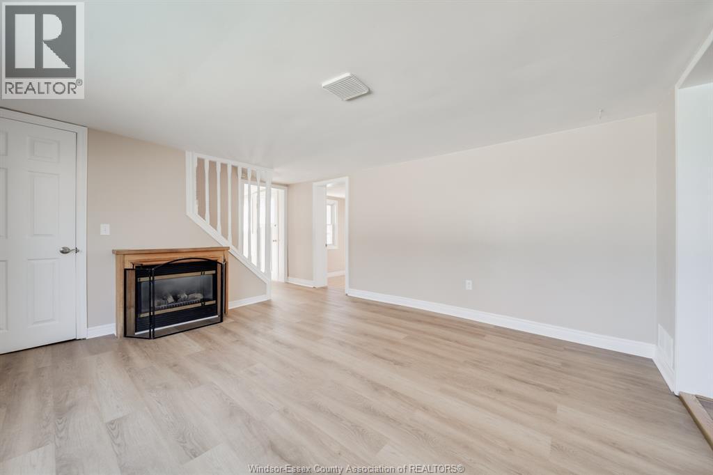 1057 Oak Avenue, Kingsville, Ontario  N9Y 3T6 - Photo 5 - 26008502