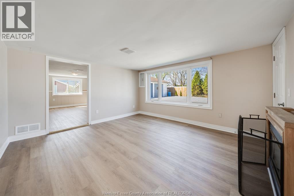 1057 Oak Avenue, Kingsville, Ontario  N9Y 3T6 - Photo 7 - 26008502