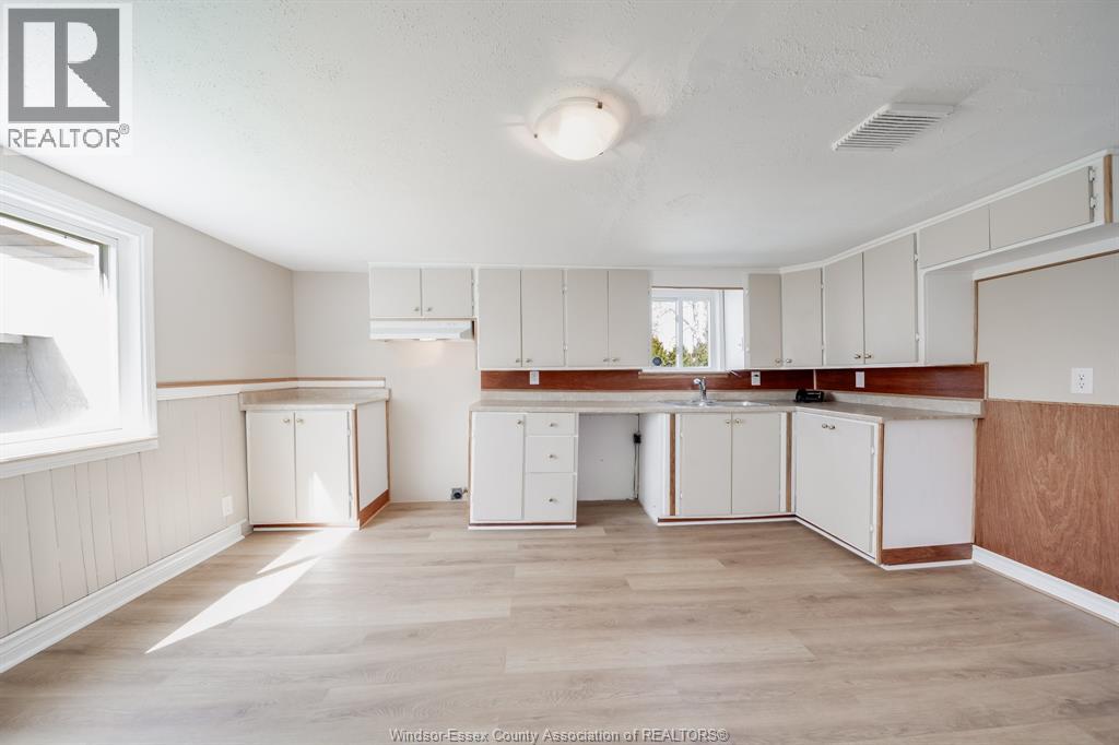 1057 Oak Avenue, Kingsville, Ontario  N9Y 3T6 - Photo 9 - 26008502