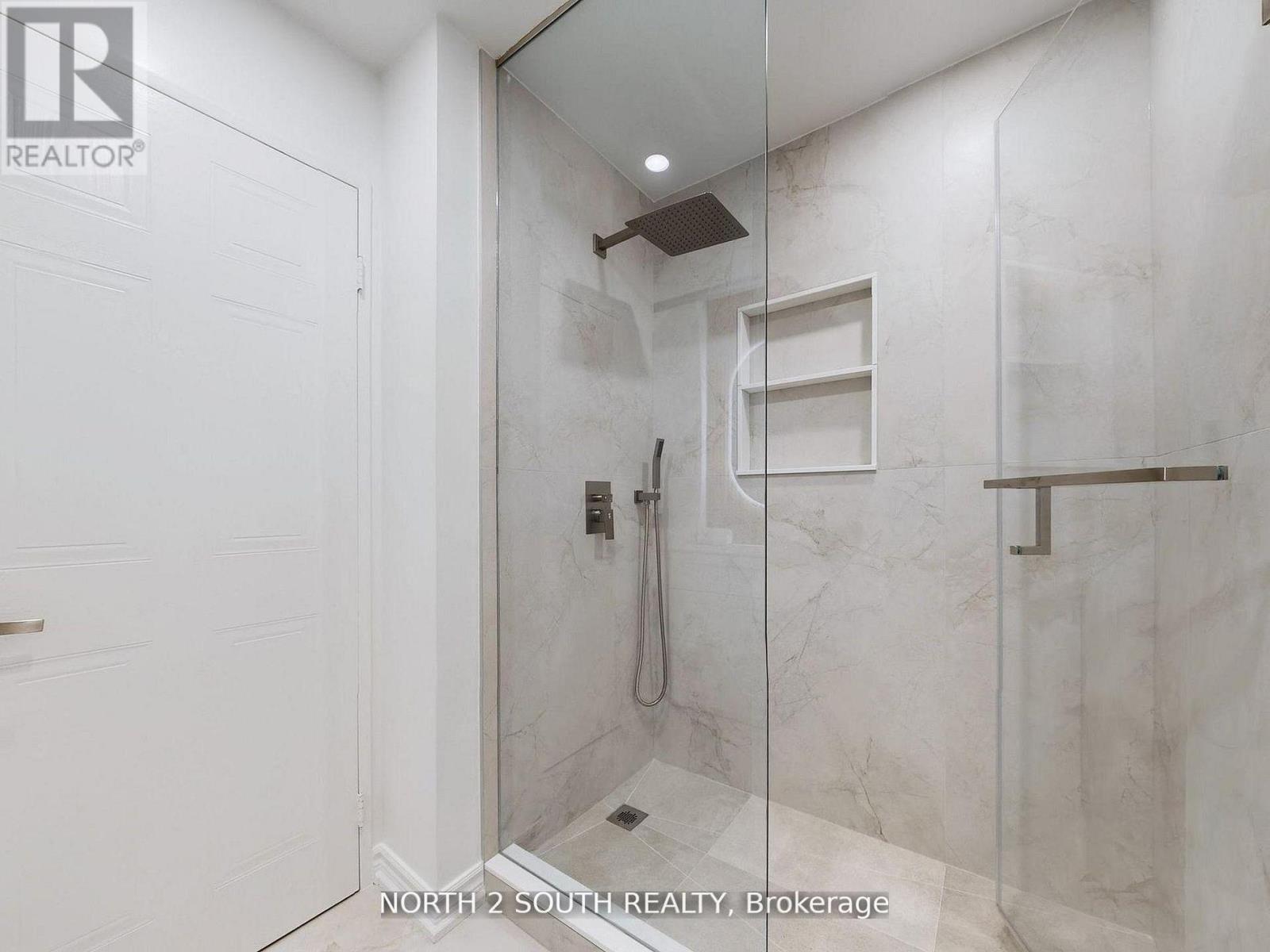 Ph27 - 32 Clarissa Drive W, Richmond Hill (Harding), Ontario  L4C 9R7 - Photo 18 - N13031612