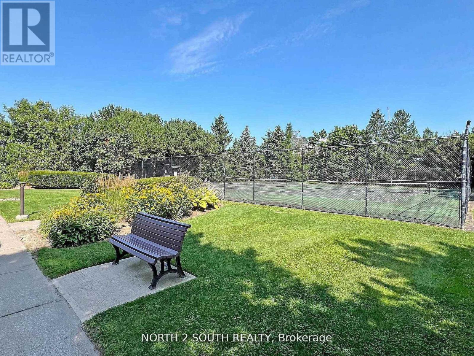 Ph27 - 32 Clarissa Drive W, Richmond Hill (Harding), Ontario  L4C 9R7 - Photo 39 - N13031612