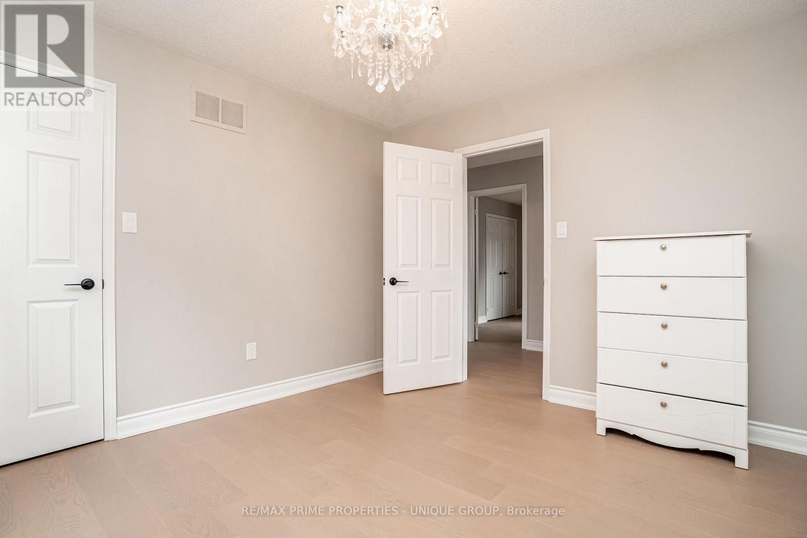 54 Vitlor Drive, Richmond Hill (Oak Ridges), Ontario  L4E 4P9 - Photo 27 - N13031660