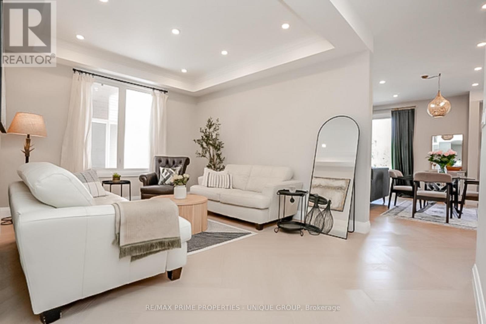 54 Vitlor Drive, Richmond Hill (Oak Ridges), Ontario  L4E 4P9 - Photo 5 - N13031660