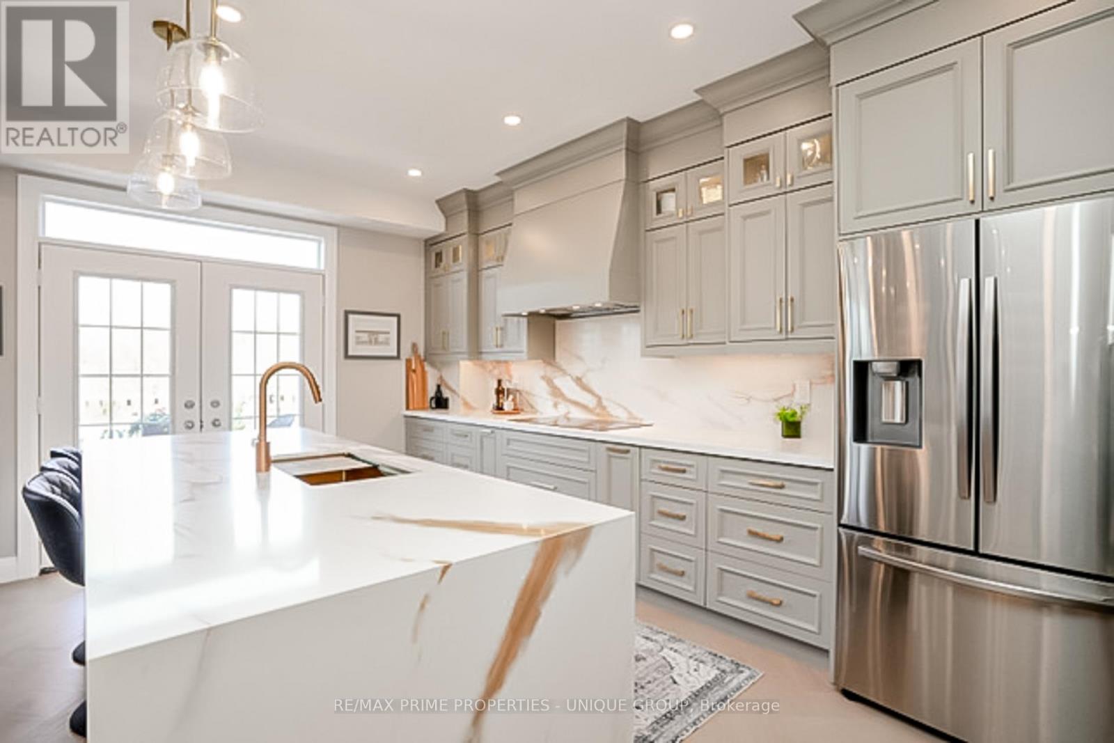 54 Vitlor Drive, Richmond Hill (Oak Ridges), Ontario  L4E 4P9 - Photo 9 - N13031660