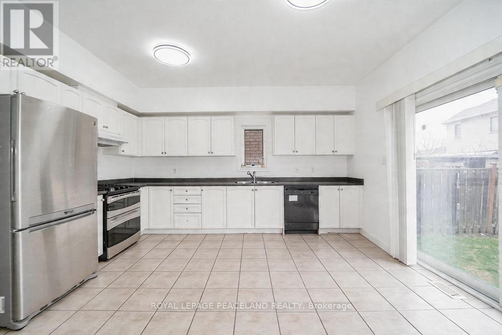 5 Forest Valley Road, Markham (Greensborough), Ontario  L6E 1V1 - Photo 9 - N13031678