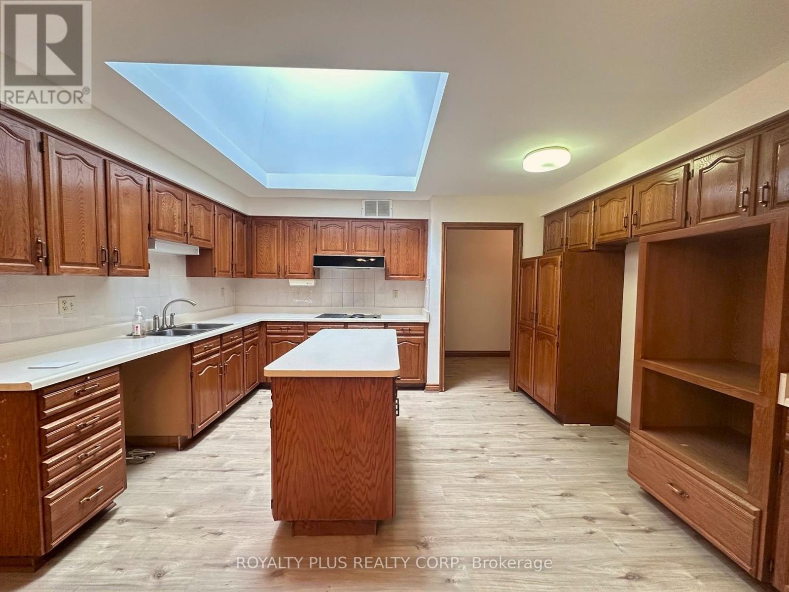 19 Ravine Court, Vaughan, Ontario  L4L 7B9 - Photo 5 - N13031694