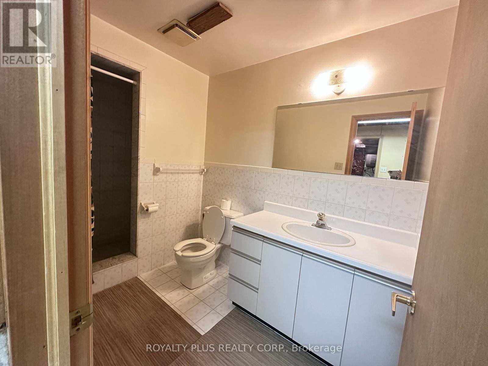 19 Ravine Court, Vaughan, Ontario  L4L 7B9 - Photo 8 - N13031694