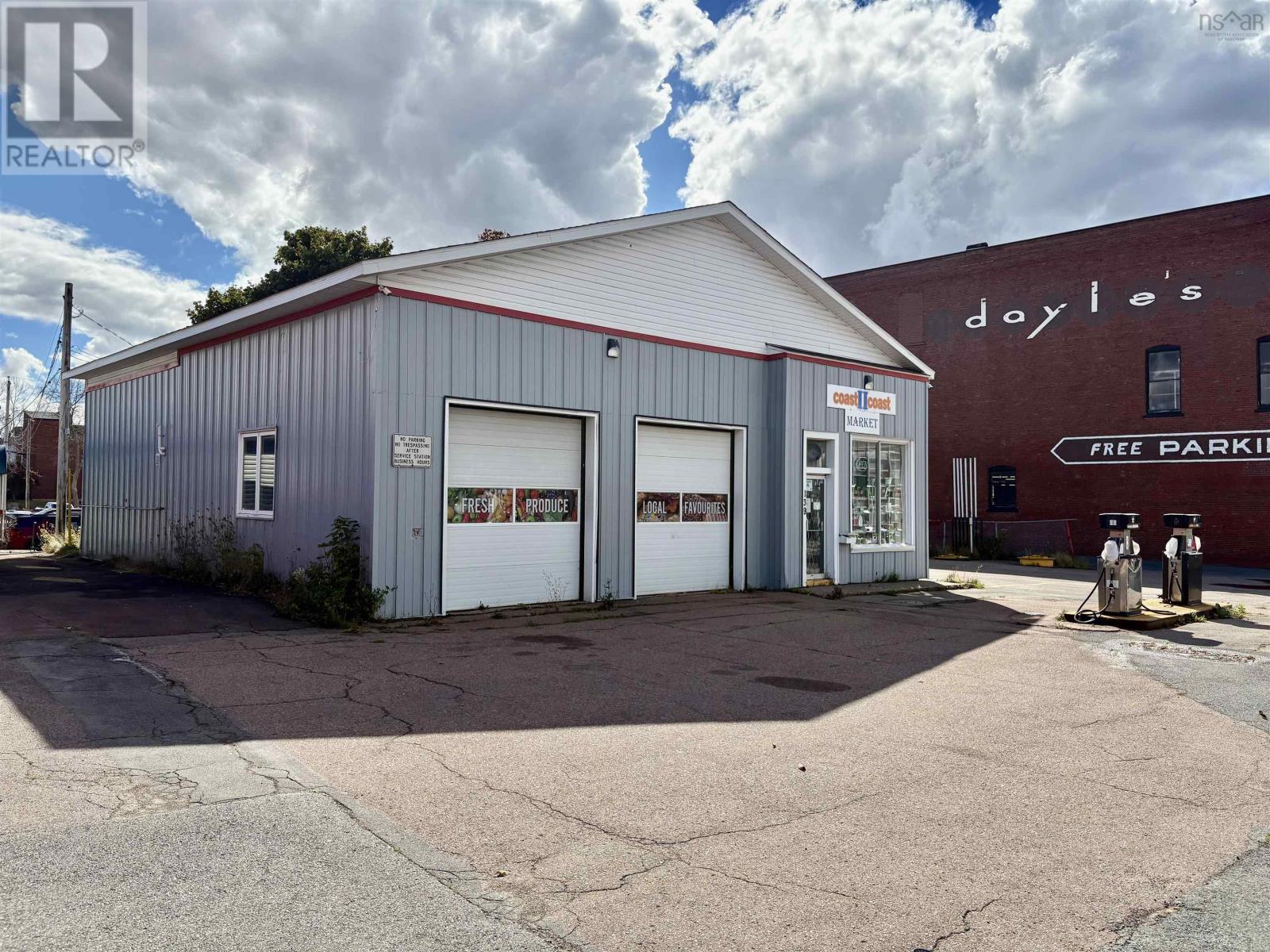 139 Victoria Street, Amherst, Nova Scotia  B4H 1X9 - Photo 4 - 202525768