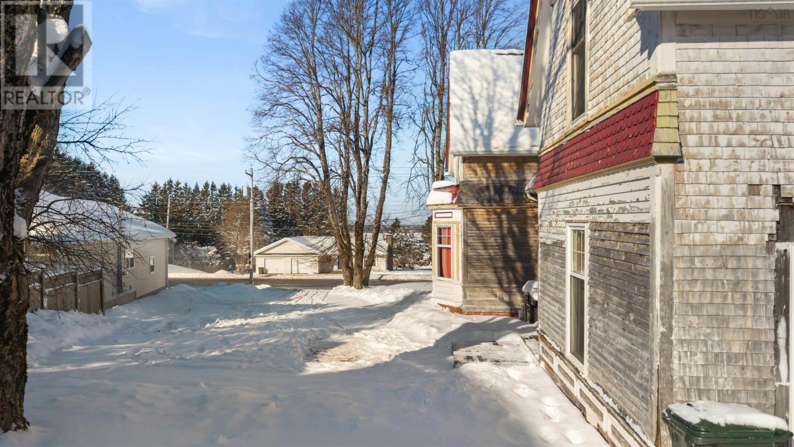 251 Victoria Street E, Amherst, Nova Scotia  B4H 1Z1 - Photo 8 - 202601348