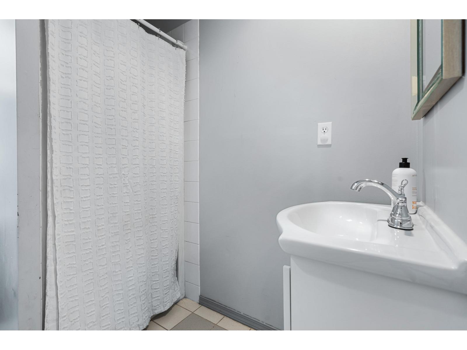 41750 Bowman Road, Majuba Hill, Yarrow, British Columbia  V2R 5G8 - Photo 18 - R3111435