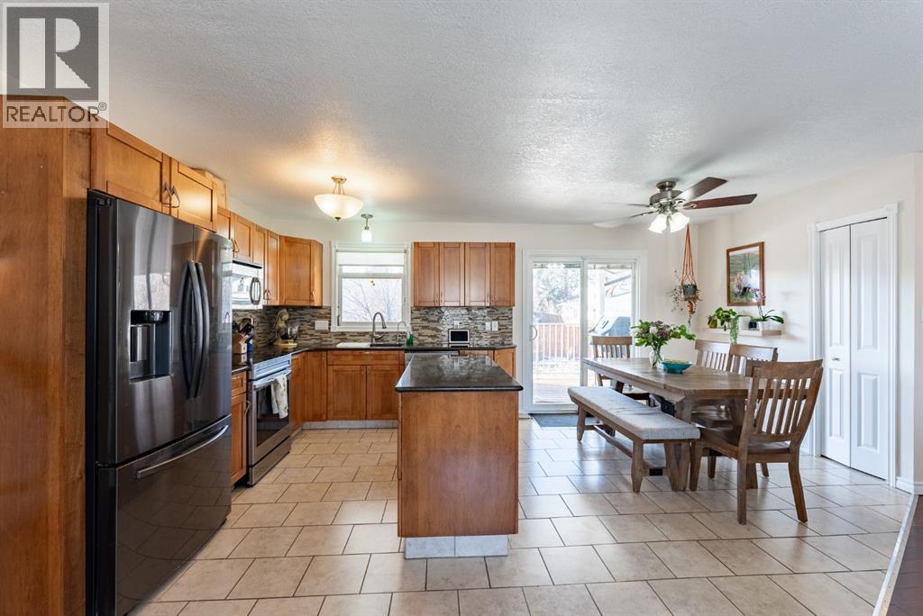 167 Chippewa Crescent W, Lethbridge, Alberta  T1K 5B4 - Photo 8 - A2288336