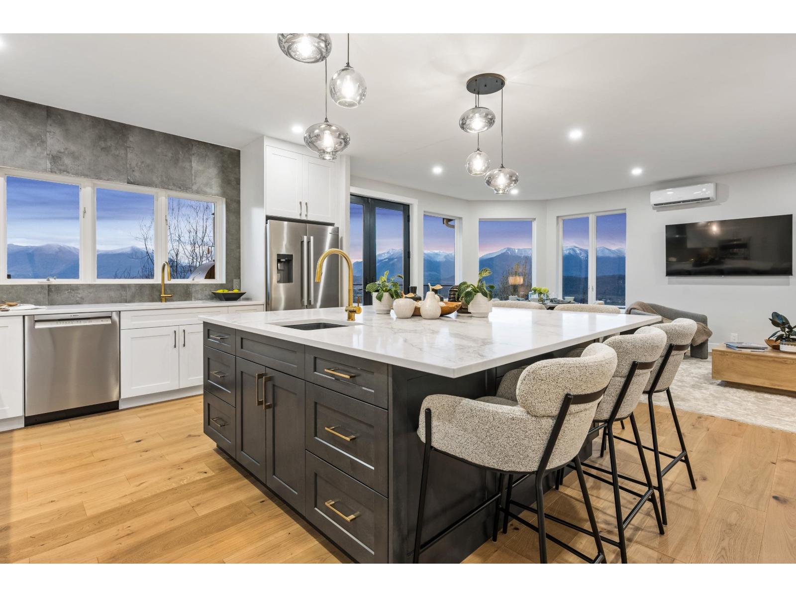 43619 Bracken Drive, Chilliwack Mountain, Chilliwack, British Columbia  V2R 4A4 - Photo 11 - R3114694