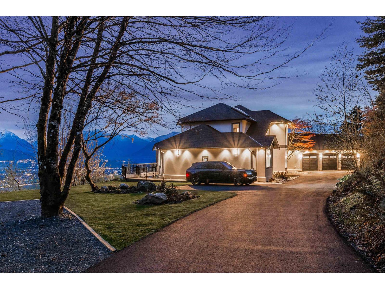 43619 Bracken Drive, Chilliwack Mountain, Chilliwack, British Columbia  V2R 4A4 - Photo 2 - R3114694