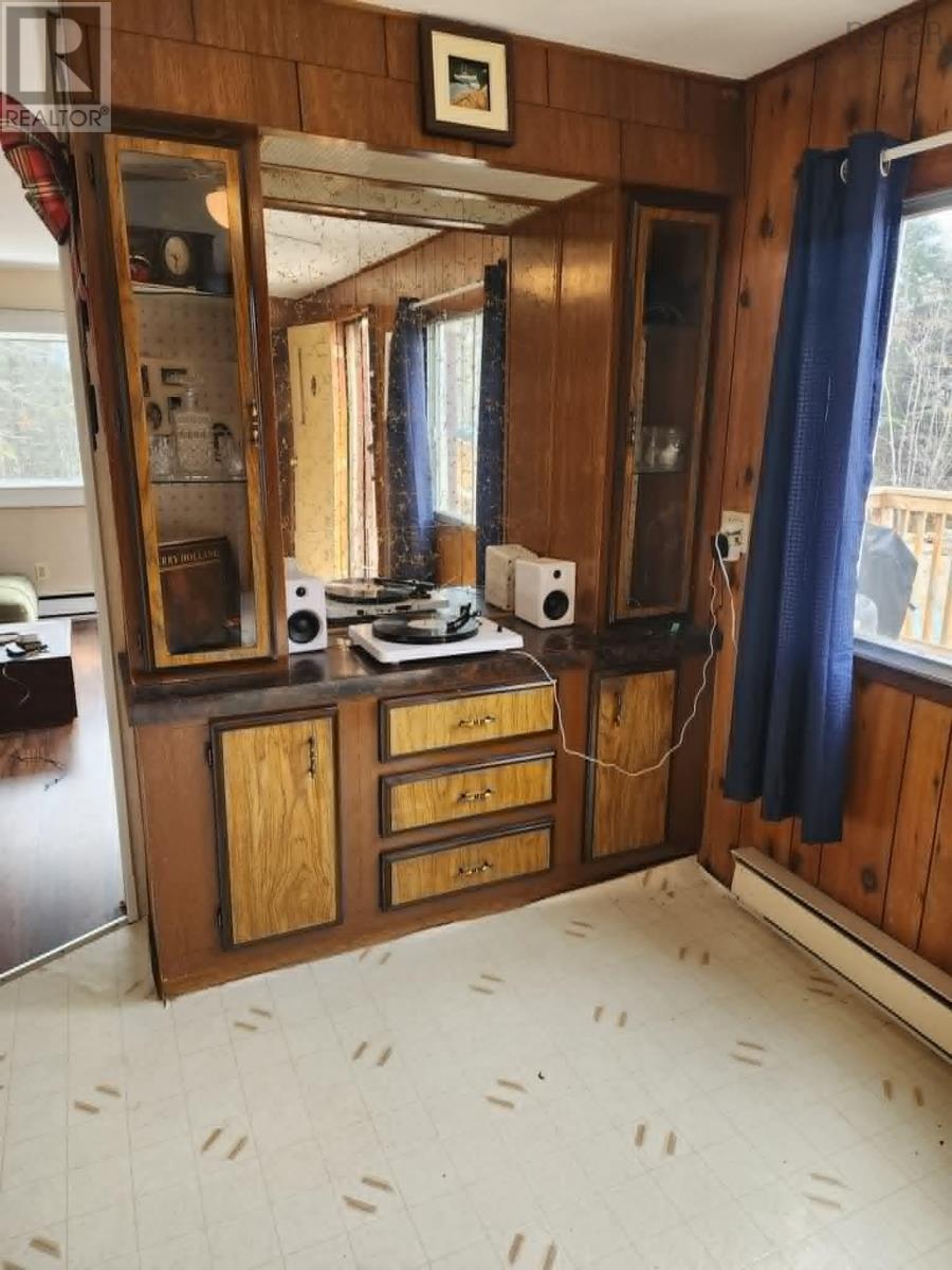 213 Hubleys Road, Hubley, Nova Scotia  B3Z 1C2 - Photo 11 - 202608266