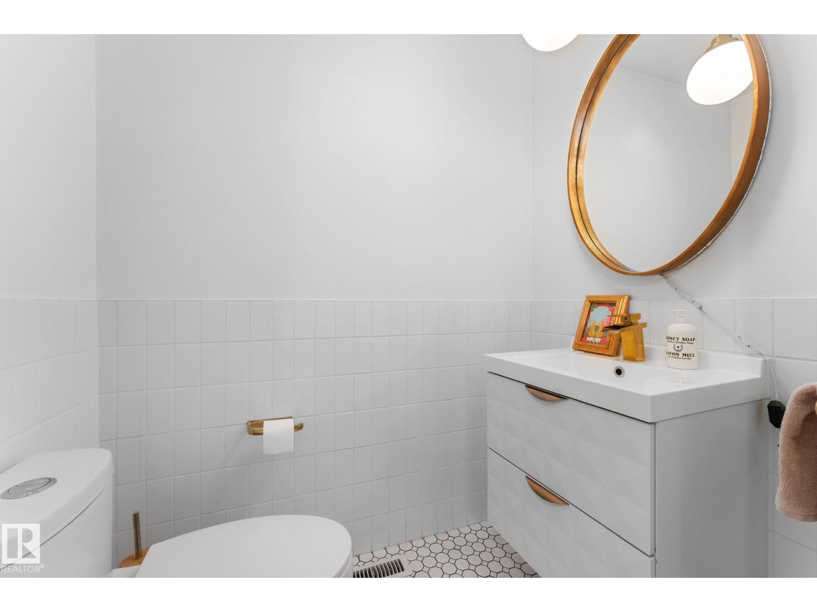 8759 92 Av Nw, Edmonton, Alberta  T6C 1S2 - Photo 20 - E4483544