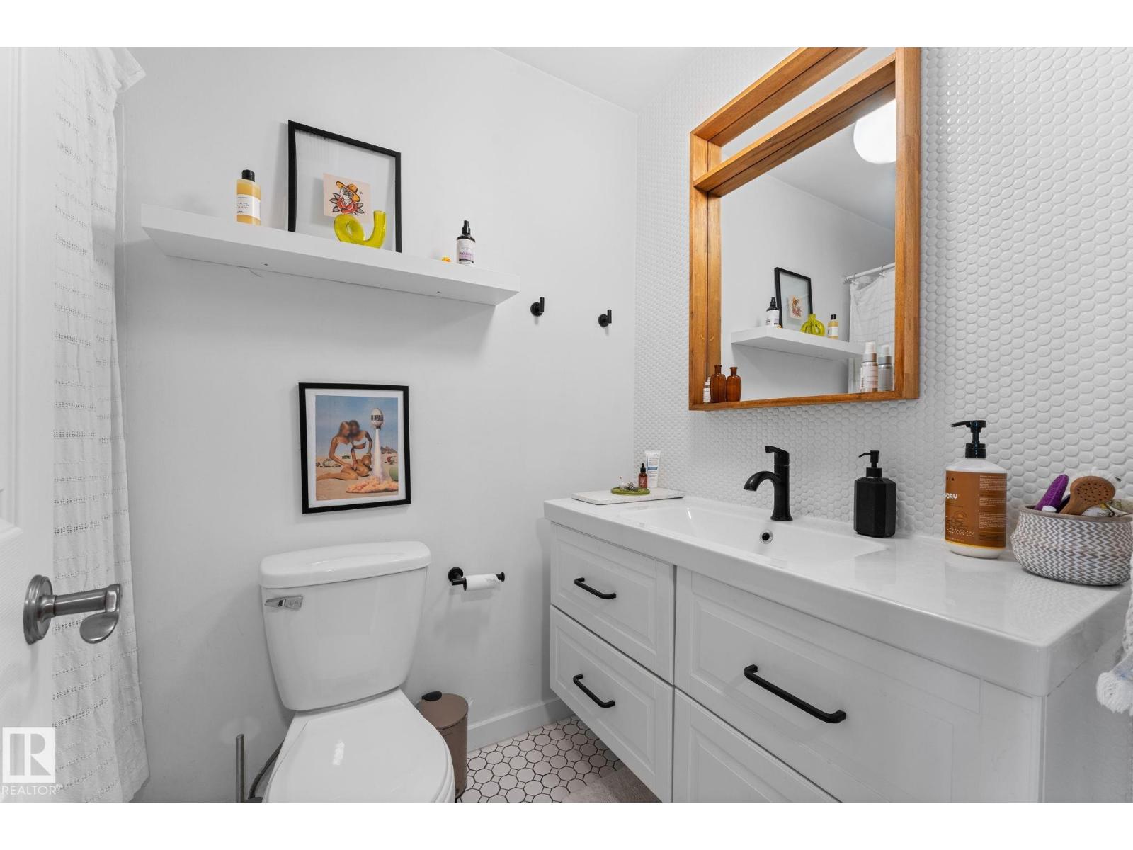 8759 92 Av Nw, Edmonton, Alberta  T6C 1S2 - Photo 24 - E4483544