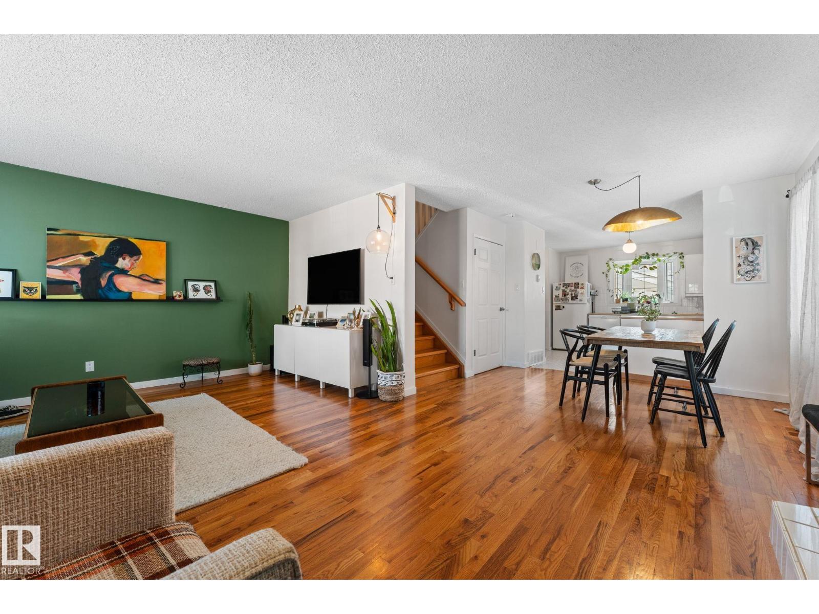 8759 92 Av Nw, Edmonton, Alberta  T6C 1S2 - Photo 6 - E4483544