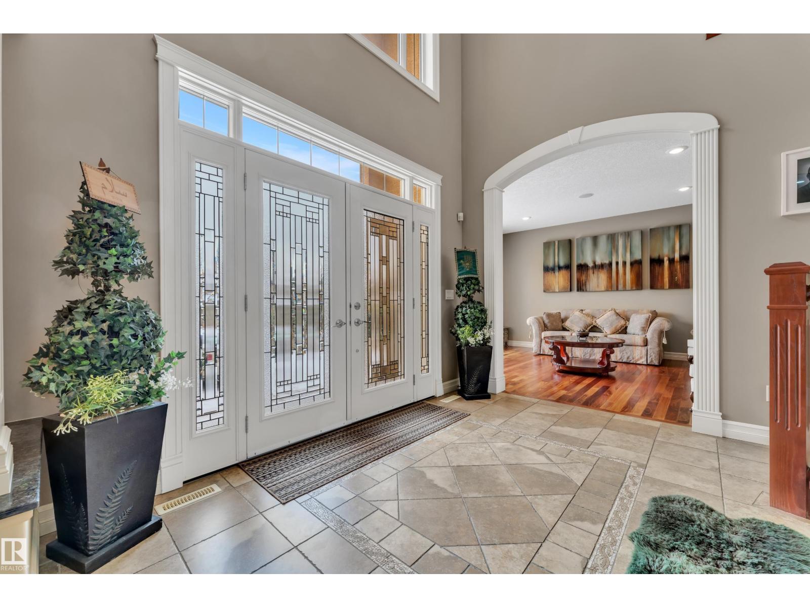 1181 Hollands Wy Nw, Edmonton, Alberta  T6R 3S9 - Photo 2 - E4483545