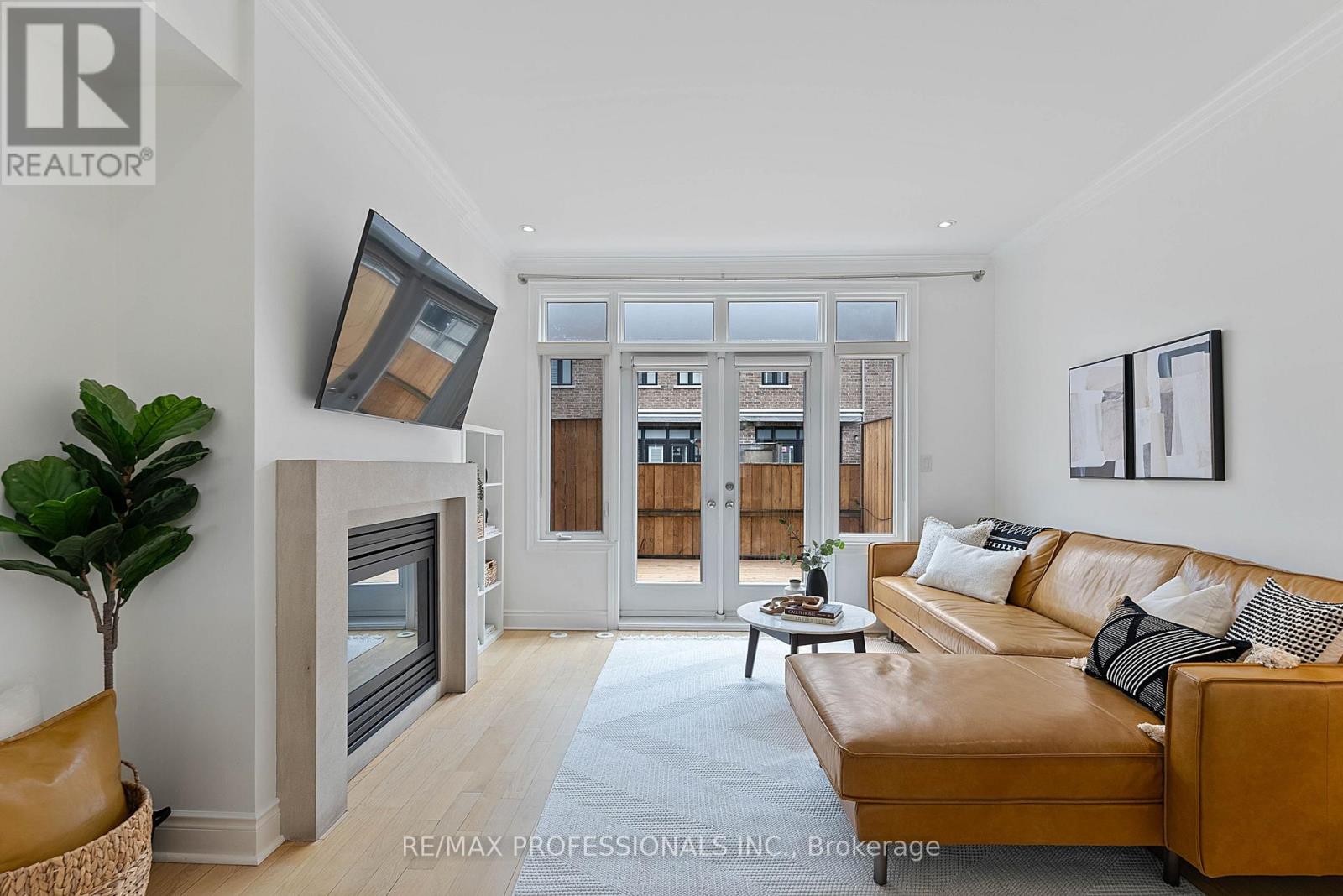 819b Oxford Street, Toronto, Ontario  M8Z 0B3 - Photo 10 - W13031606