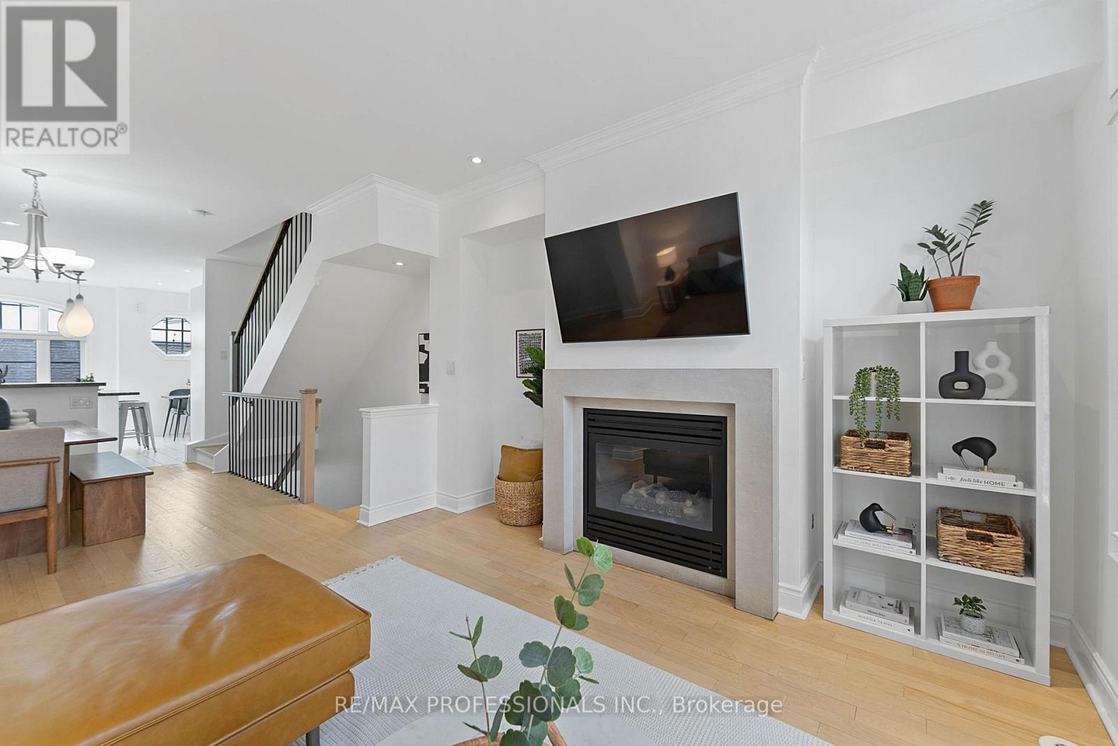 819b Oxford Street, Toronto, Ontario  M8Z 0B3 - Photo 14 - W13031606