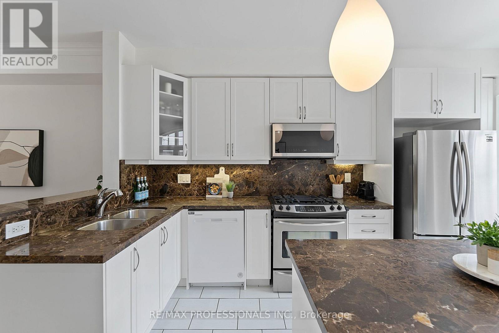 819b Oxford Street, Toronto, Ontario  M8Z 0B3 - Photo 20 - W13031606