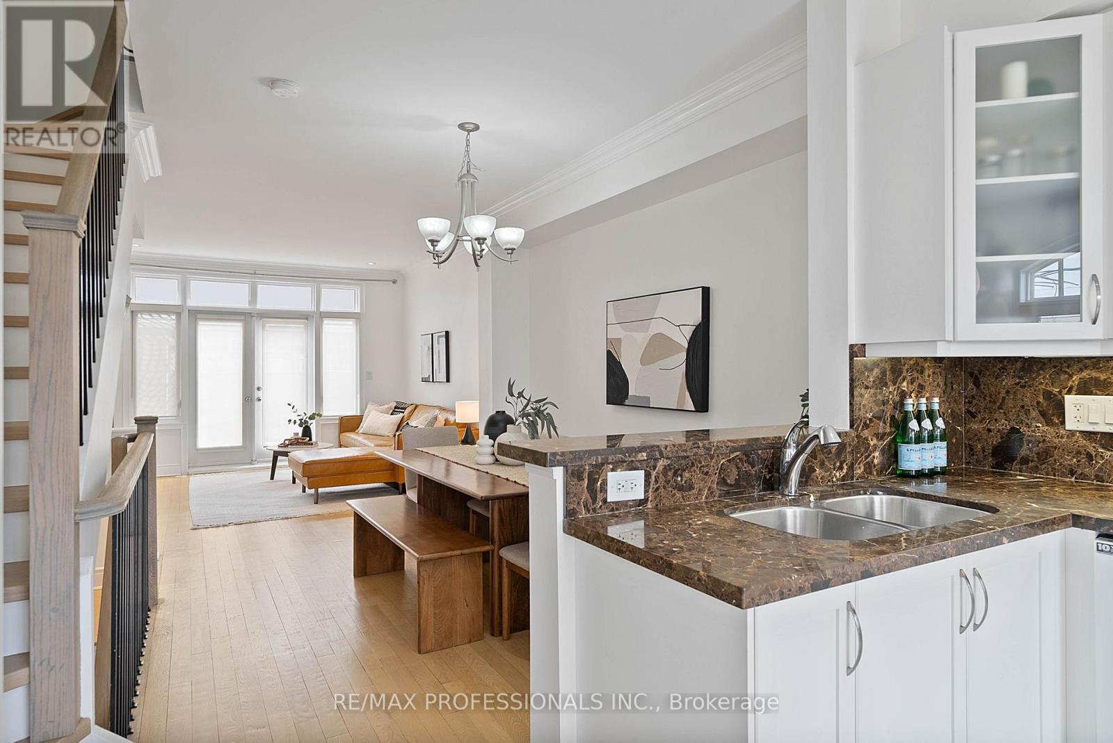 819b Oxford Street, Toronto, Ontario  M8Z 0B3 - Photo 25 - W13031606